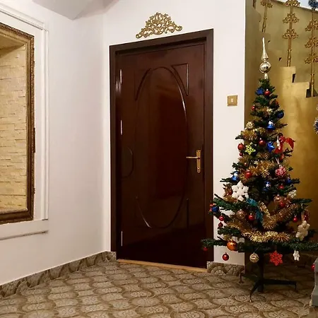 Zira Гостьовий будинок